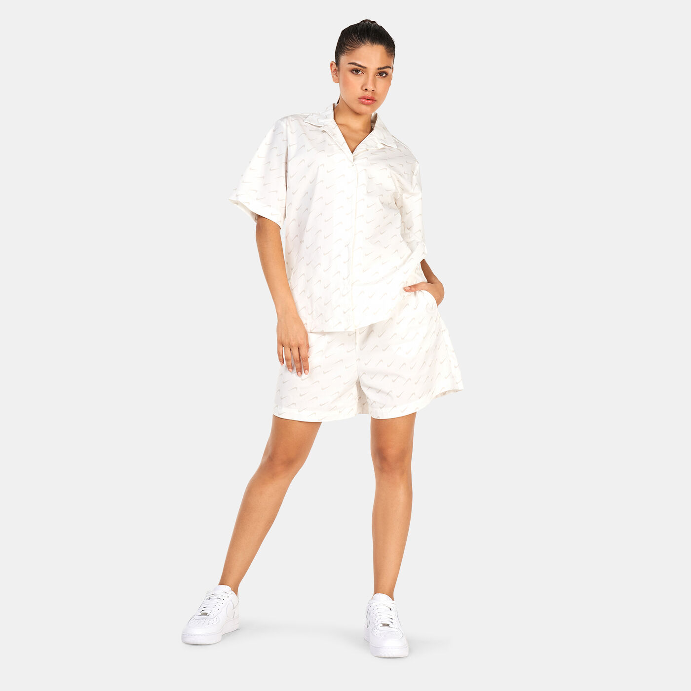 Women's Sportswear Everyday Woven High-Rise Shorts