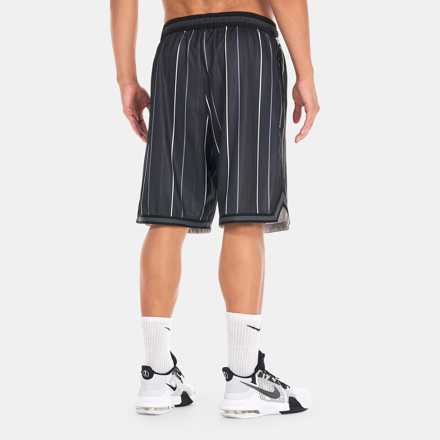 Men's Dri-FIT DNA 10-Inch Basketball Shorts