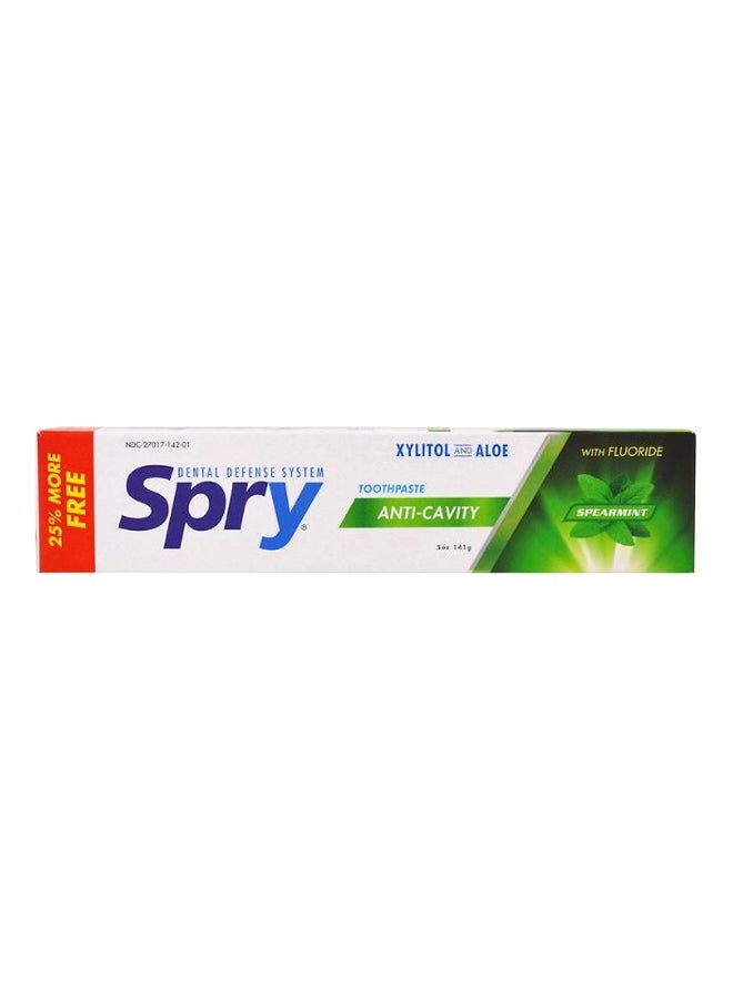 Anti-Cavity With Fluoride Spearmint Spry Toothpaste Clear