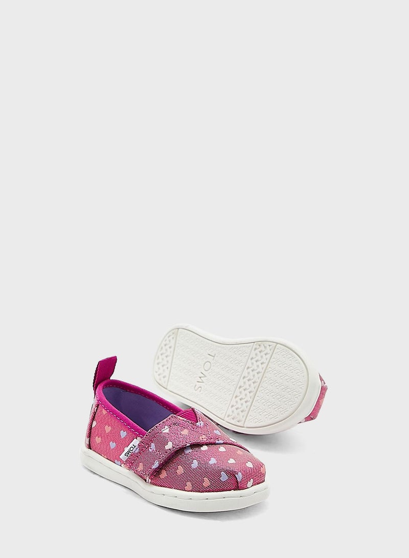 Kids Glimmer Hearts Slip Ons