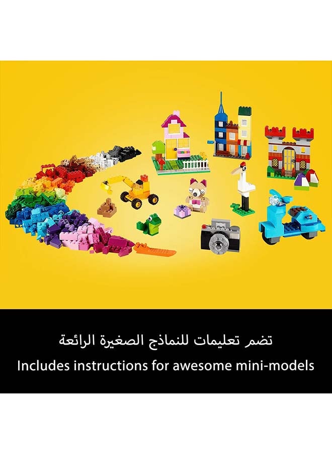 Classic Large Creative Brick Box Building Toy Set 10698 (Age 4-99, 790 Pieces)