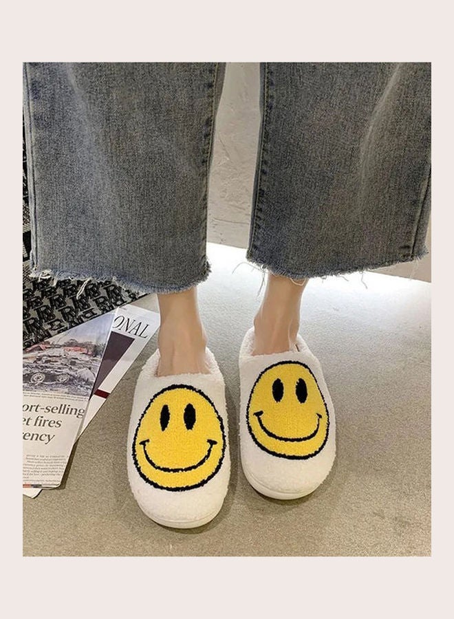 Smiley Face Designed Bedroom Slippers White/Yellow