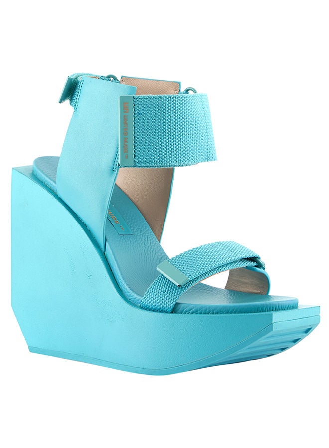 Lightweight Trend Setter Wedge Sandals