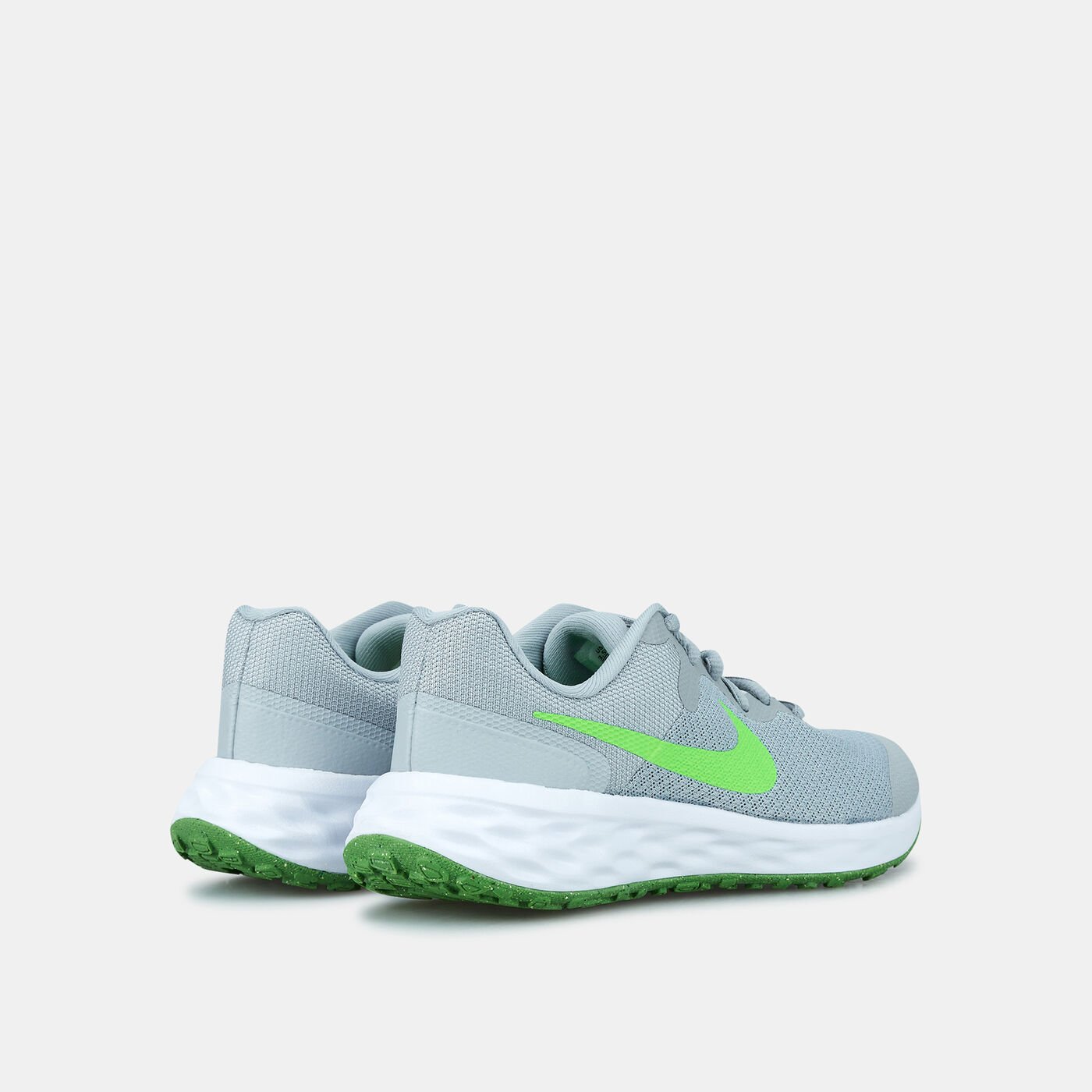 Kids' Revolution 6 Shoe (Older Kids)