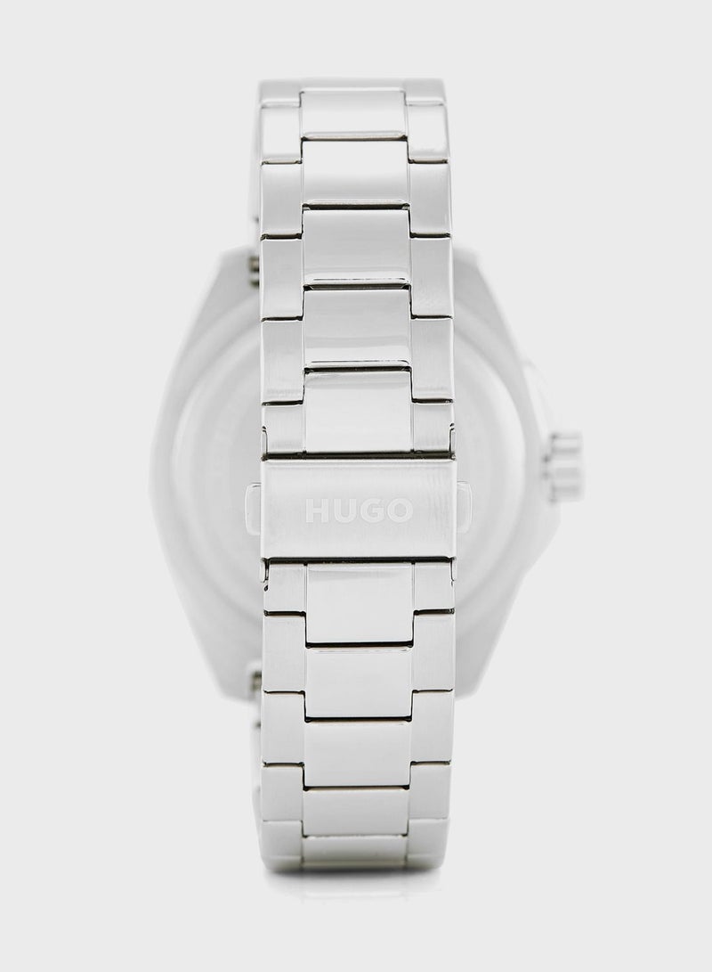 1530305 Analog Watch