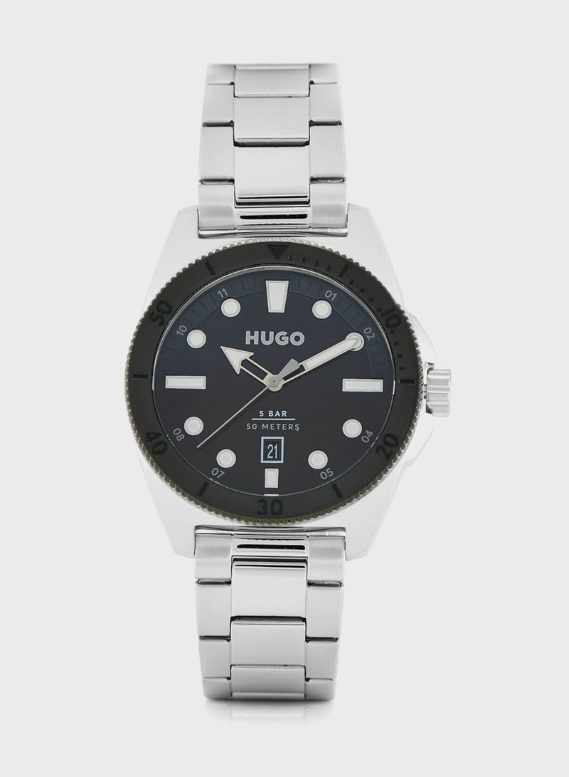 1530305 Analog Watch