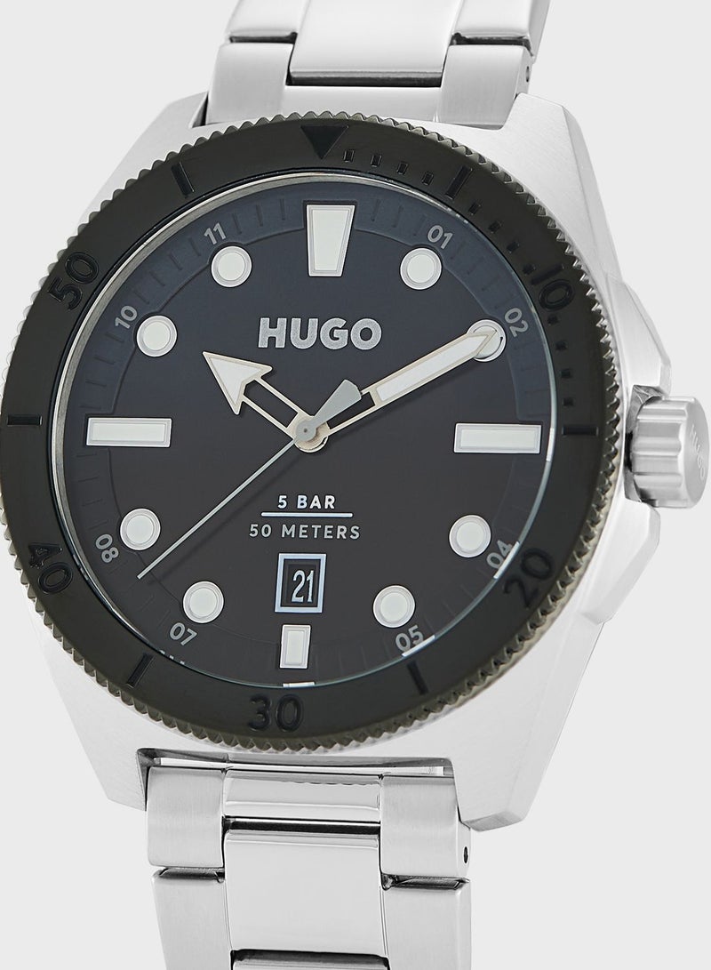 1530305 Analog Watch