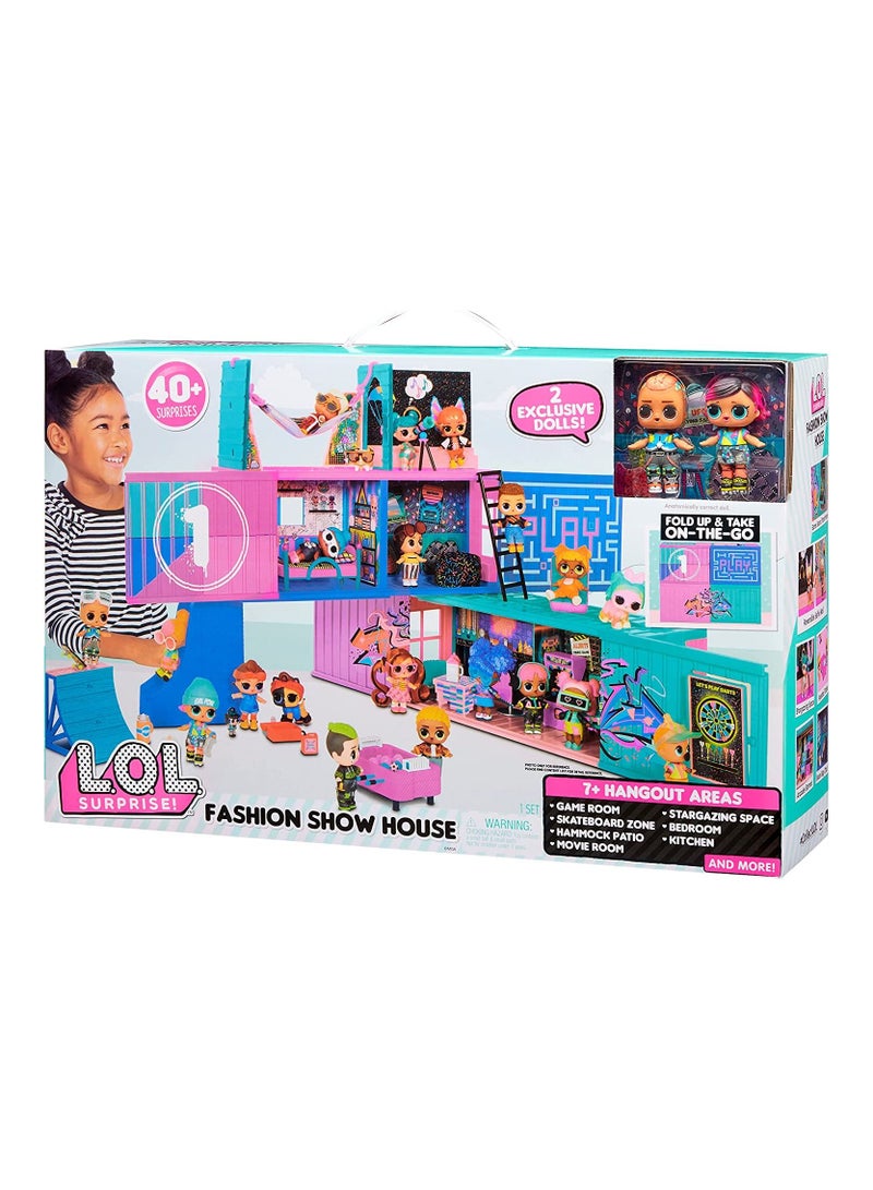 Fashion Show House Playset with 40+ Surprise