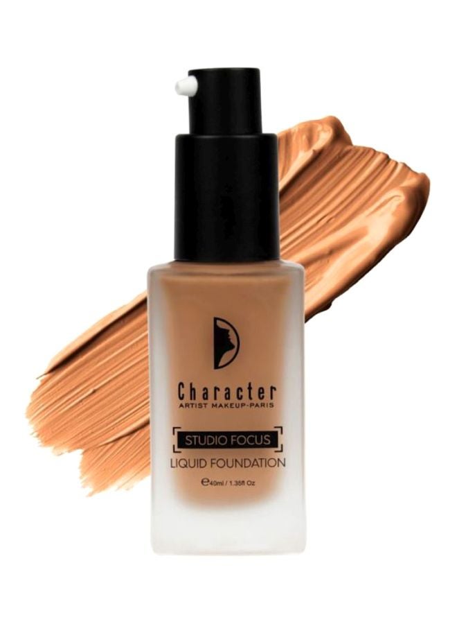 Studio Focus Liquid Foundation Peppercorn