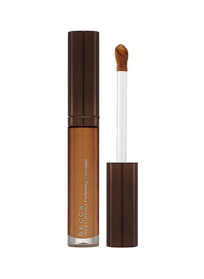 Aqua Luminous Perfecting Concealer Dark Golden