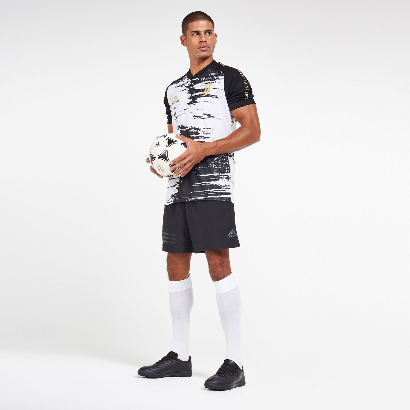 Men's Juventus Pre-Match Jersey - 2020/21