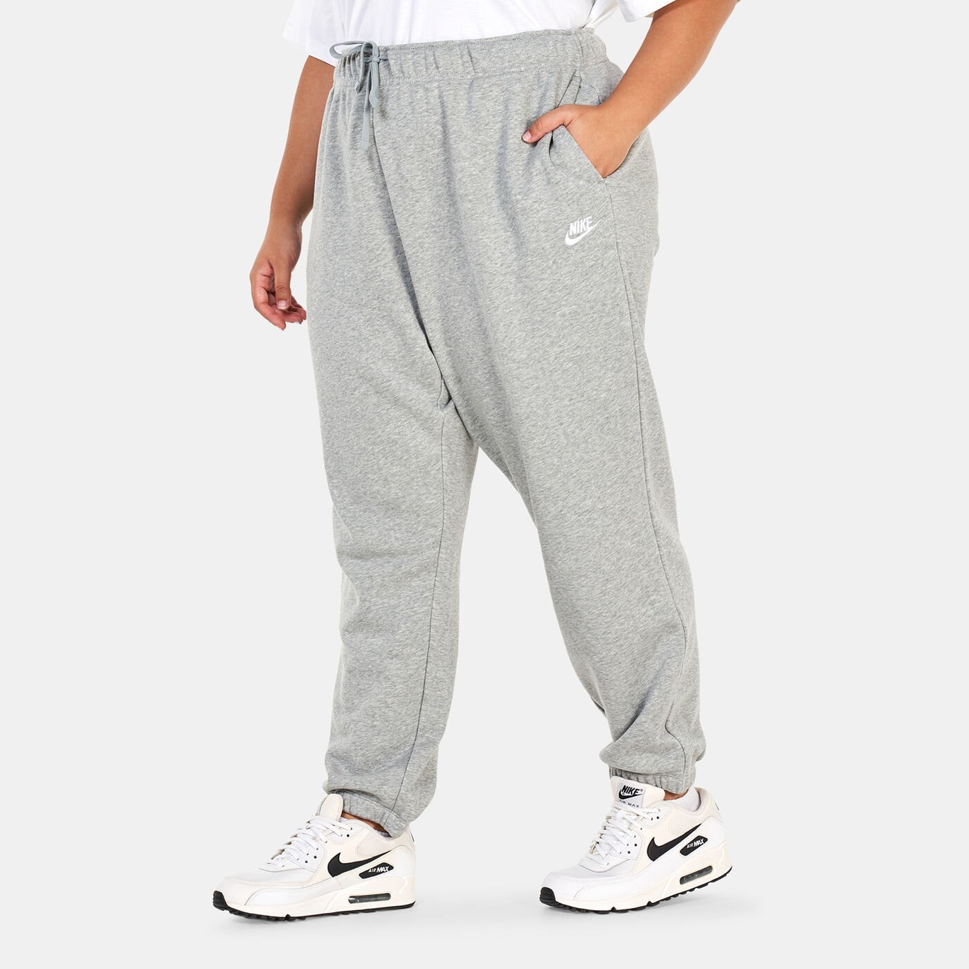 Women's Sportswear Club Fleece Mid-Rise Oversized Track Pants (Plus Size)