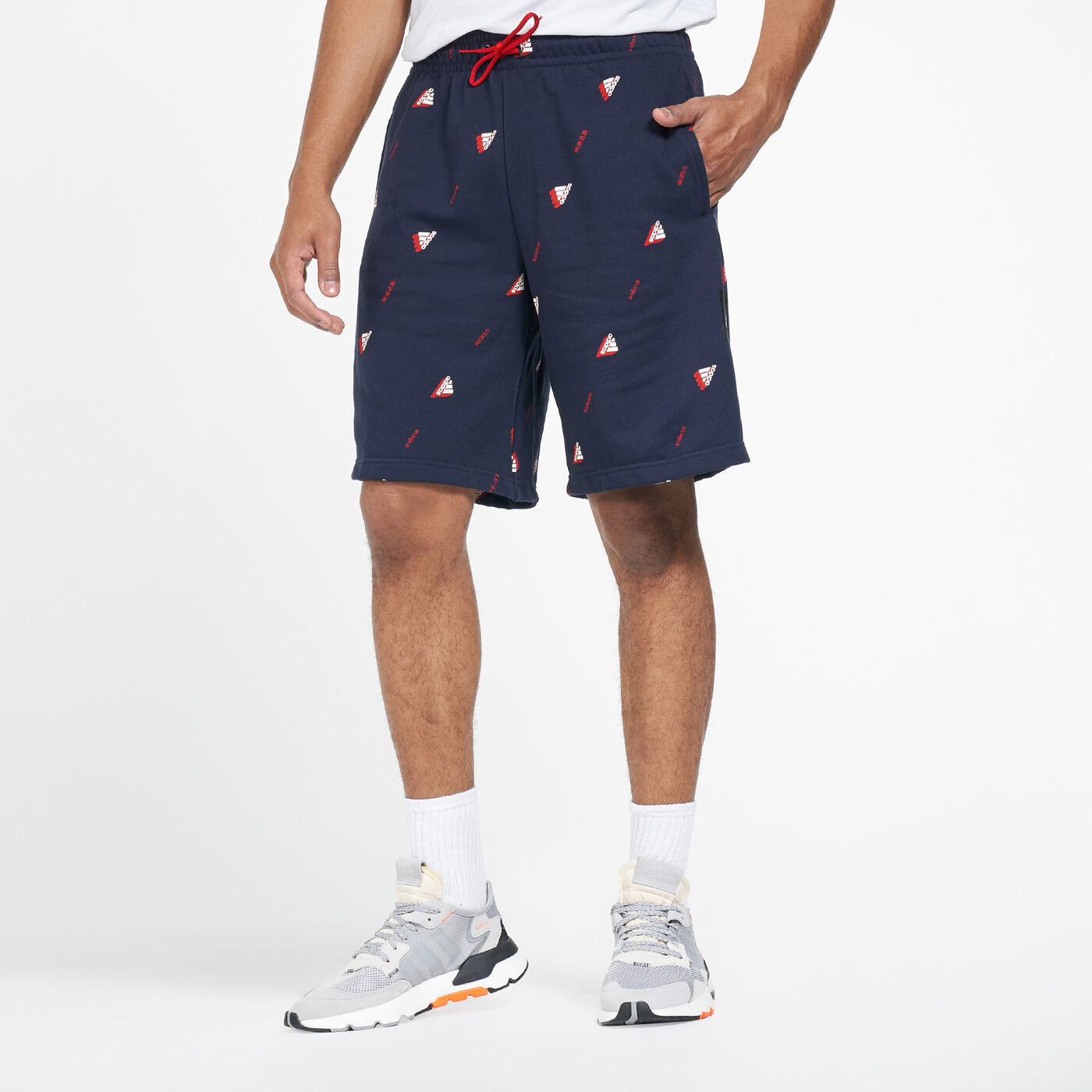 Men's Must Haves Graphics Shorts