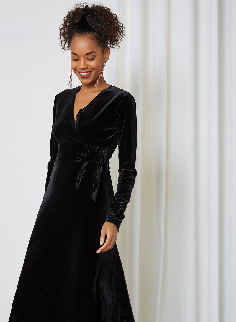 V-Neck Long Sleeve Midi Dress Black
