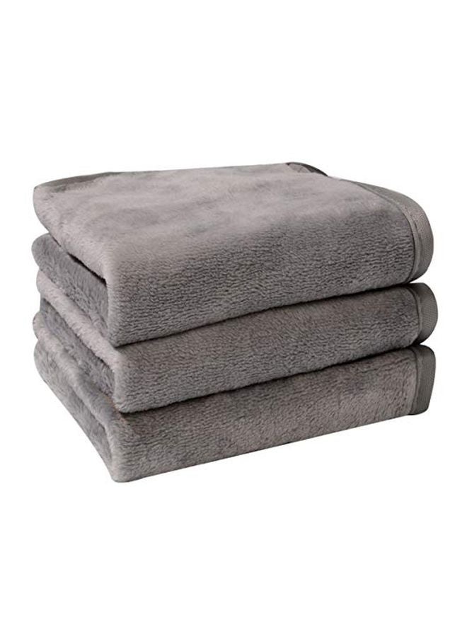 Pack Of 3 Microfiber Makeup Removal Cloths Grey