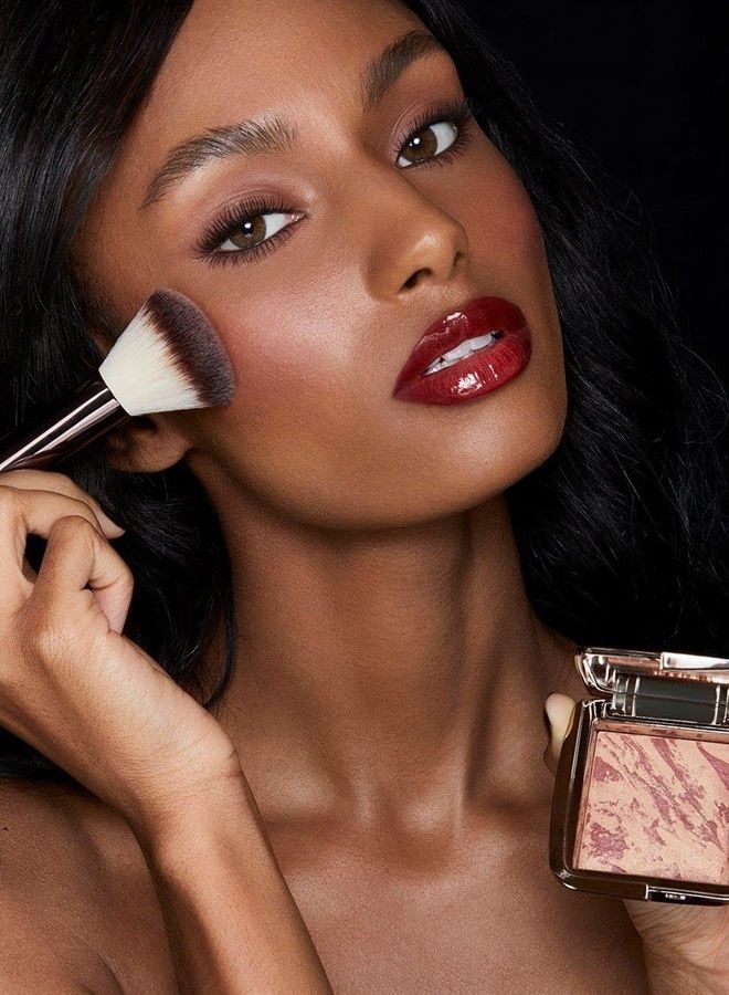 Hourglass Ambient Lighting Blush-At Night