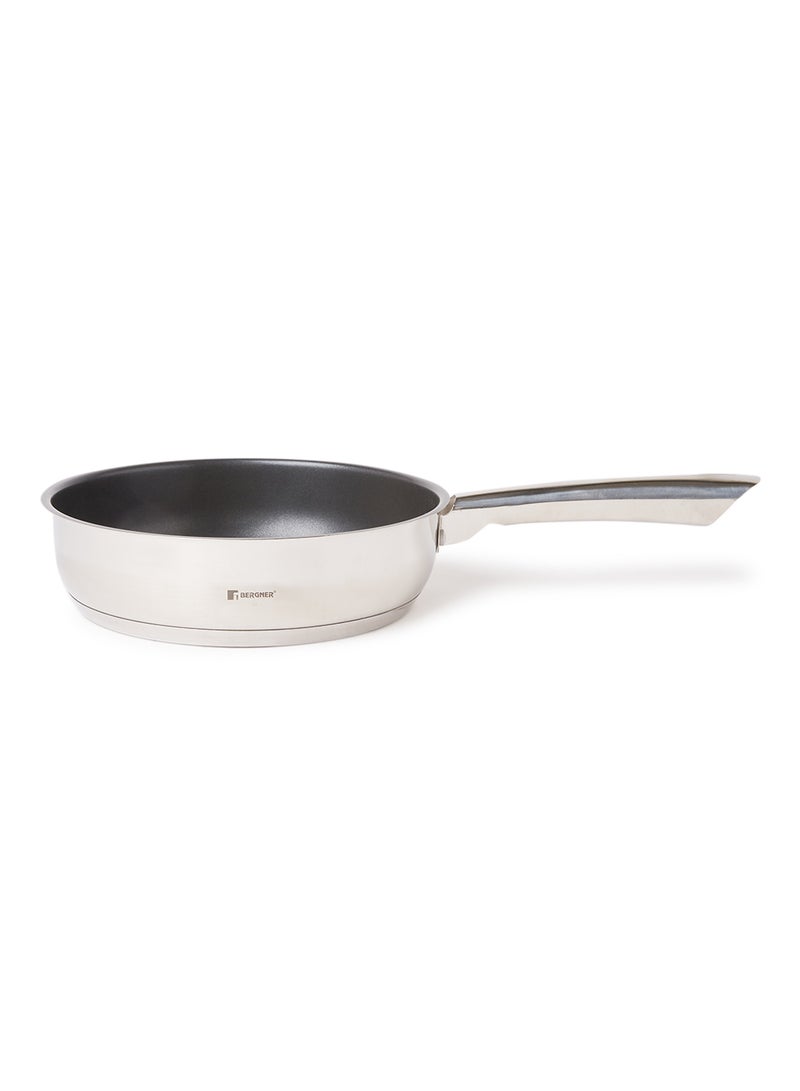 9-Piece Gourmet Cookware Set Silver/Black Non-stick Fry Pan 1x24, Casserole With Lid 1x24, Casserole With Lid 1x20, Casserole With Lid 1x24, Stock Pot With Lid 1x20cm