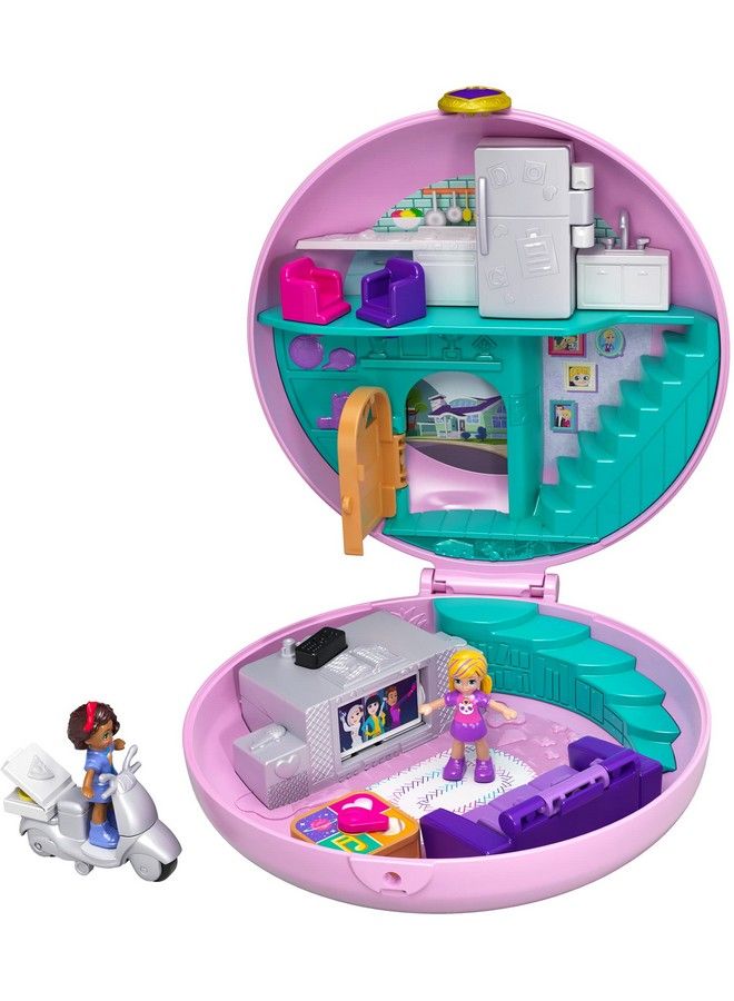 Playset Travel Toy With 2 Micro Dolls & Surprise Accessories Pocket World Donut Pajama Party Compact Food Toy