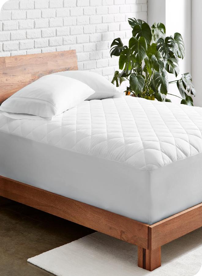 Bare Home Quilted Fitted Mattress Pad (Queen) - Cooling Mattress Topper - Easily Washable - Elastic Fitted Mattress Cover - Stretch-to-Fit up to 15 Inches Deep (Queen)