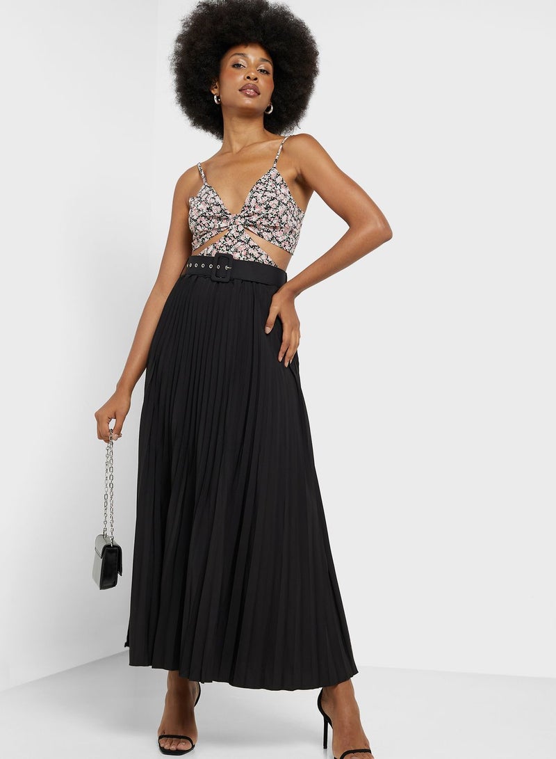 Belted Pleat Detail Skirt