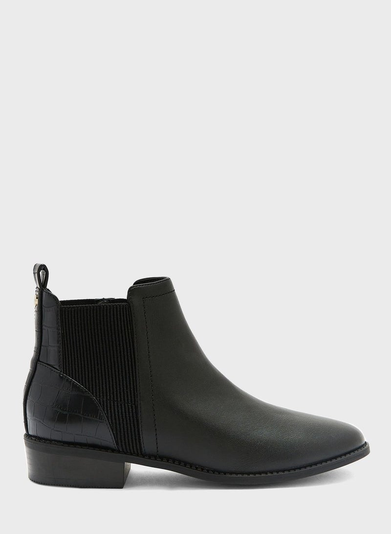 Ranaver Low Heel Ankle Boots