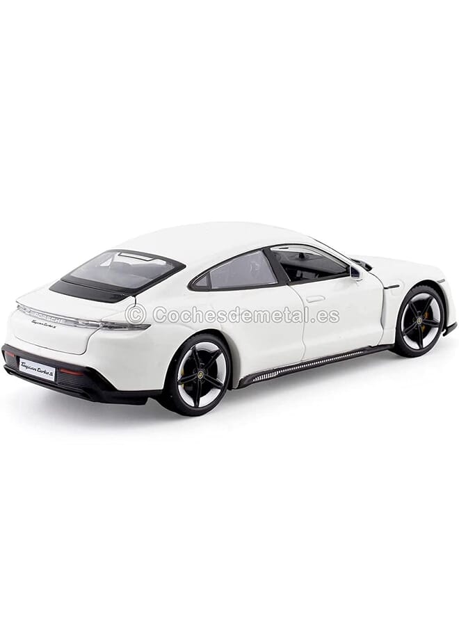 B18 21098 1:24 Porsche Taycan Assorted De