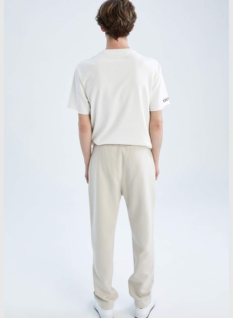 Man Regular Fit Bottom Knitted Trousers