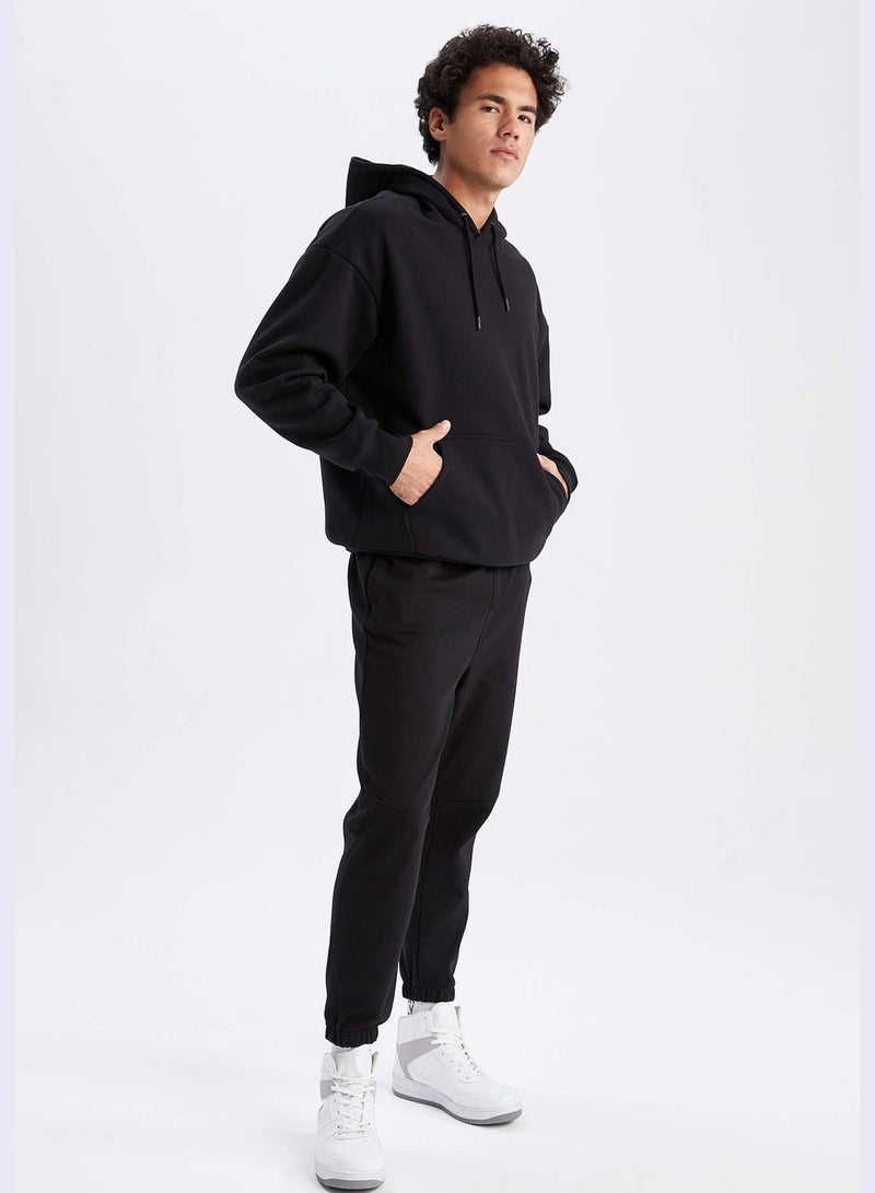 Man Knitted Jogger