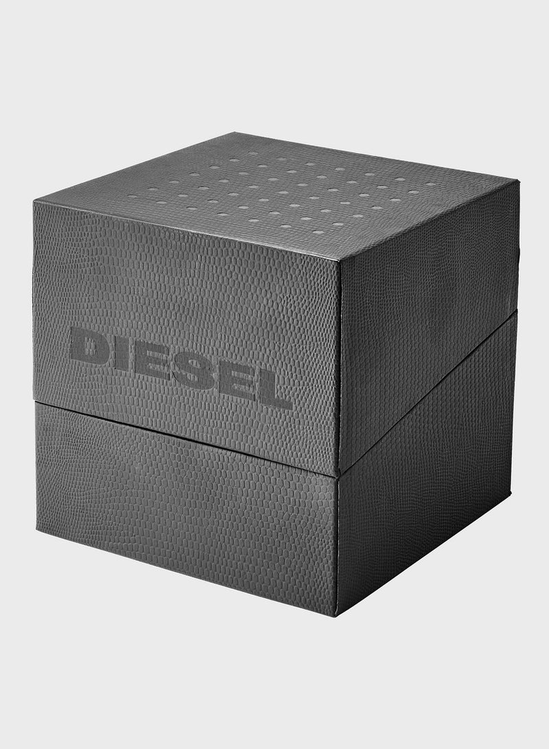 Classic Leather Strap Analog Watch