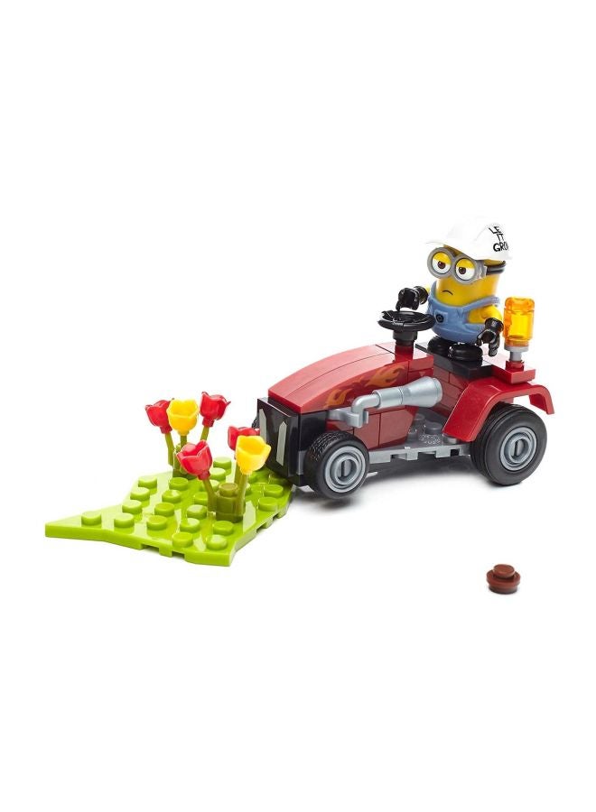 DYG41 61-Piece Despicable Me Manic Mower Building Set DYG41 8+ Years