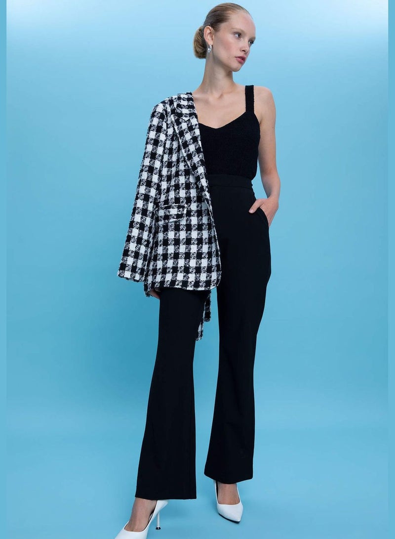 Woman Straight Fit Woven Trousers