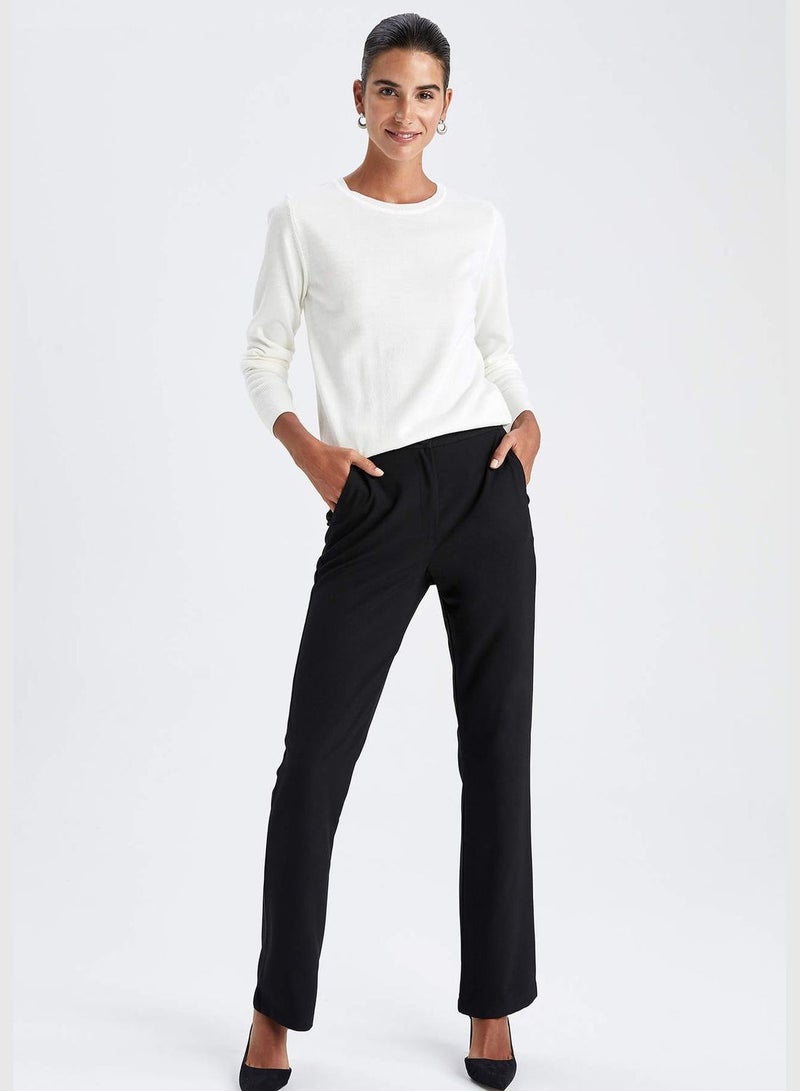 Woman Straight Fit Woven Trousers