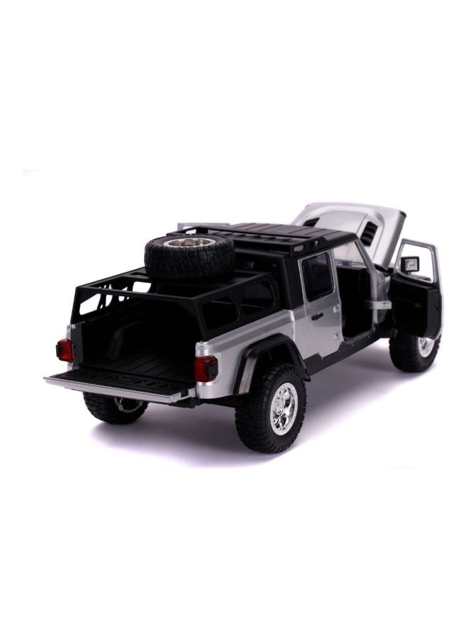 Fast & Furious Jeep Gladiator silver