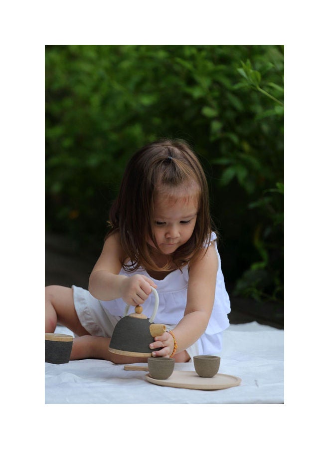 Wooden Classic Tea Set 17.4 x 17.4 x 1.3cm