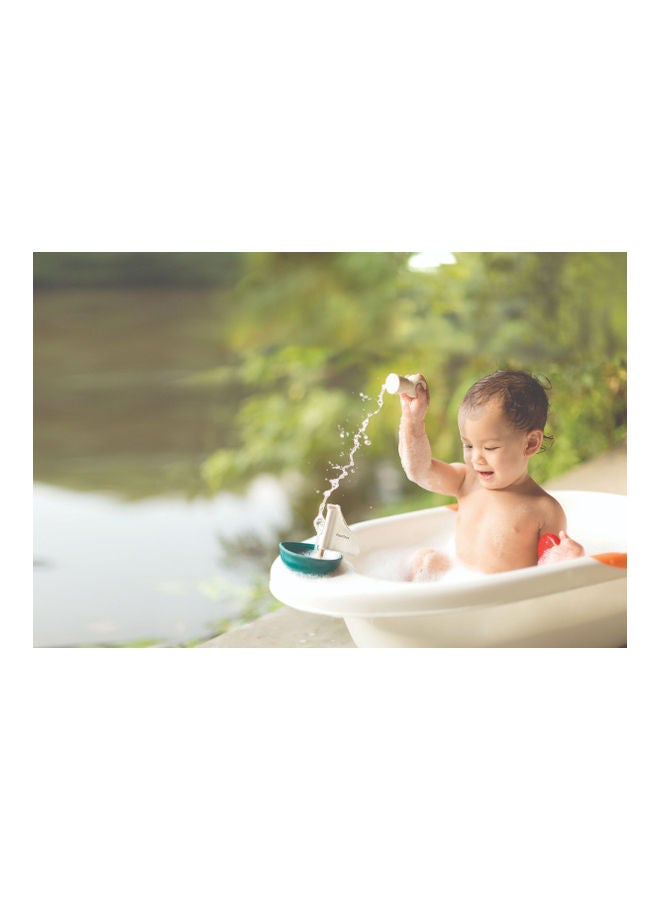 Wooden Sailing Boat Polar Bear 12x8.8x10.1cm