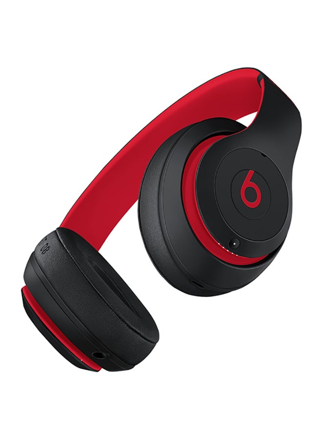 Studio3 Bluetooth Over Ear Headphones Red/Black