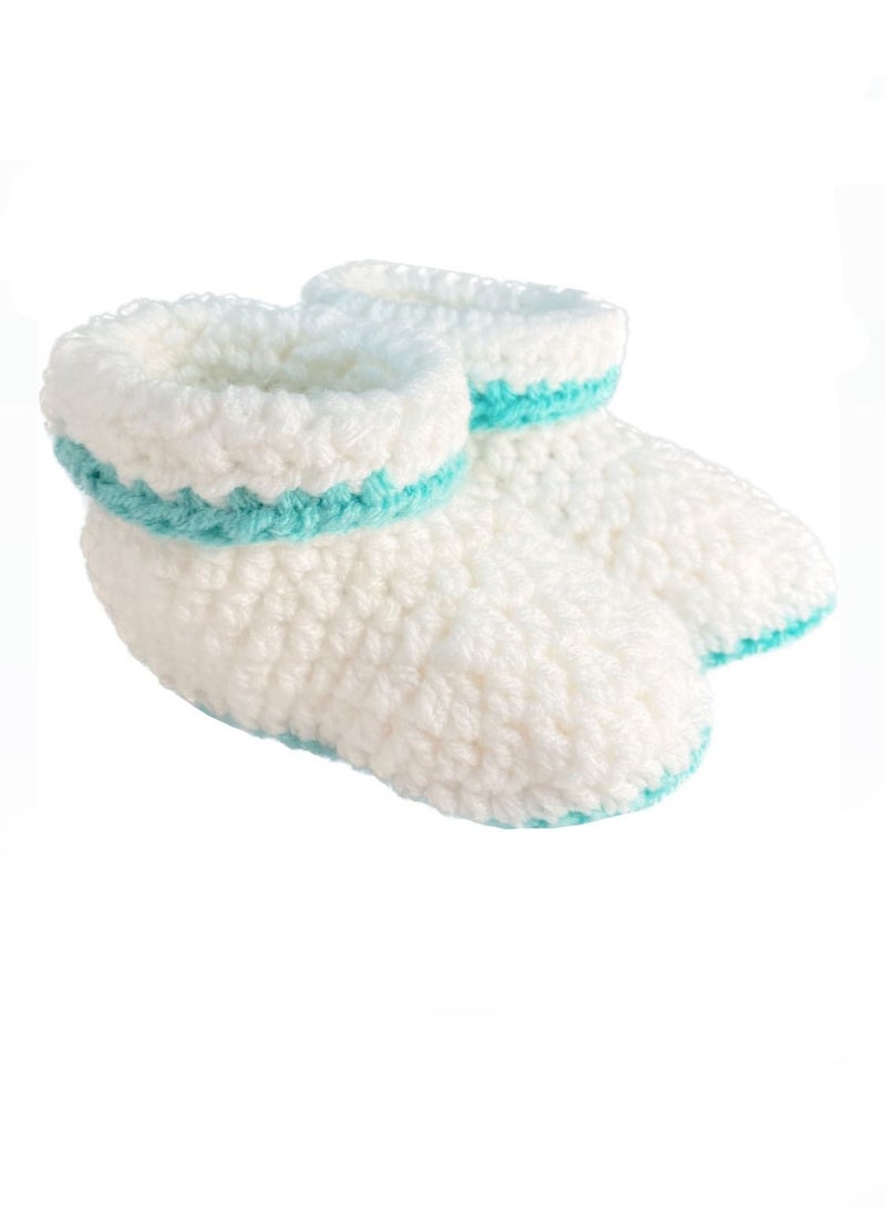 Pikkaboo Cuddles and Snuggles Crochet Baby Booties-White and Green