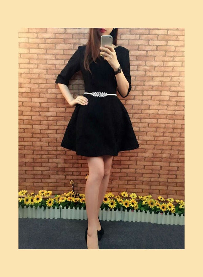 Skinny Elastic Belt Leaf Design Clasp Silver