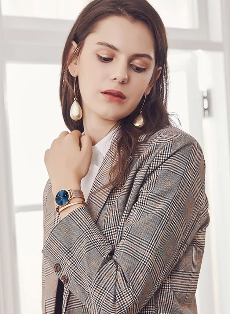 Women's Stainless Steel Mesh Strap Quartz Watch Analog Display Round Blue Dial Waterproof Elegant Wristwatch as Gift for Ladies