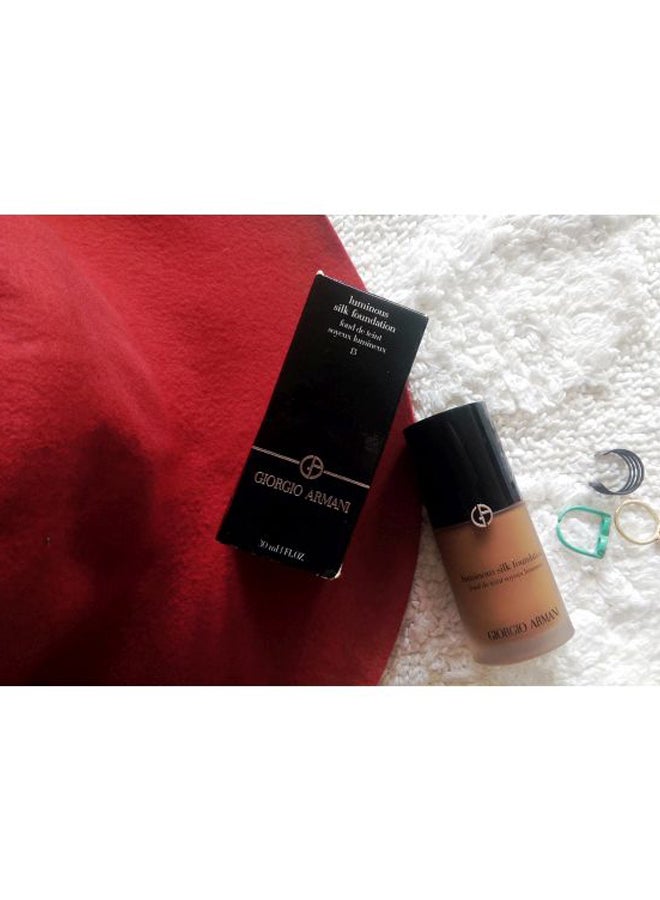 Luminous Silk Foundation 14 Very Deep Olive