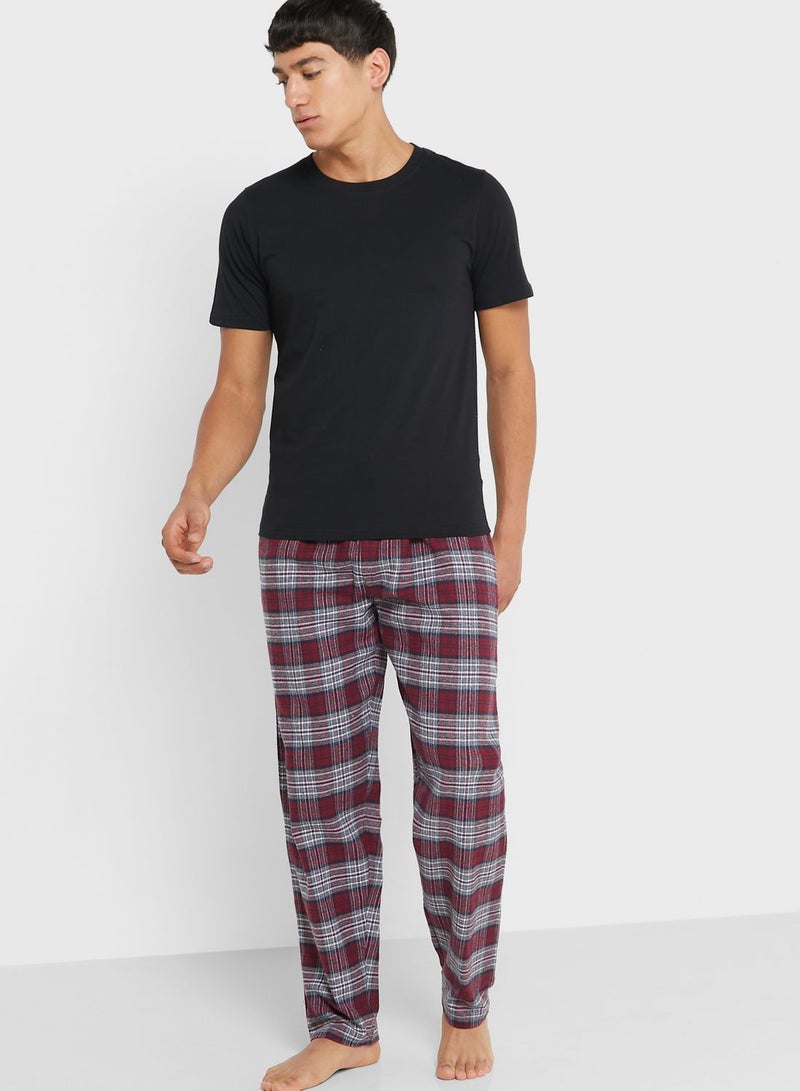 T Shirt And Pant Nightwear Set