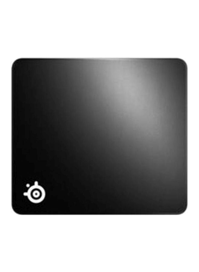 SteelSeries QcK Edge Cloth Gaming Mouse Pad - Never-fray Stitched Edges - Optimized For Gaming Sensors