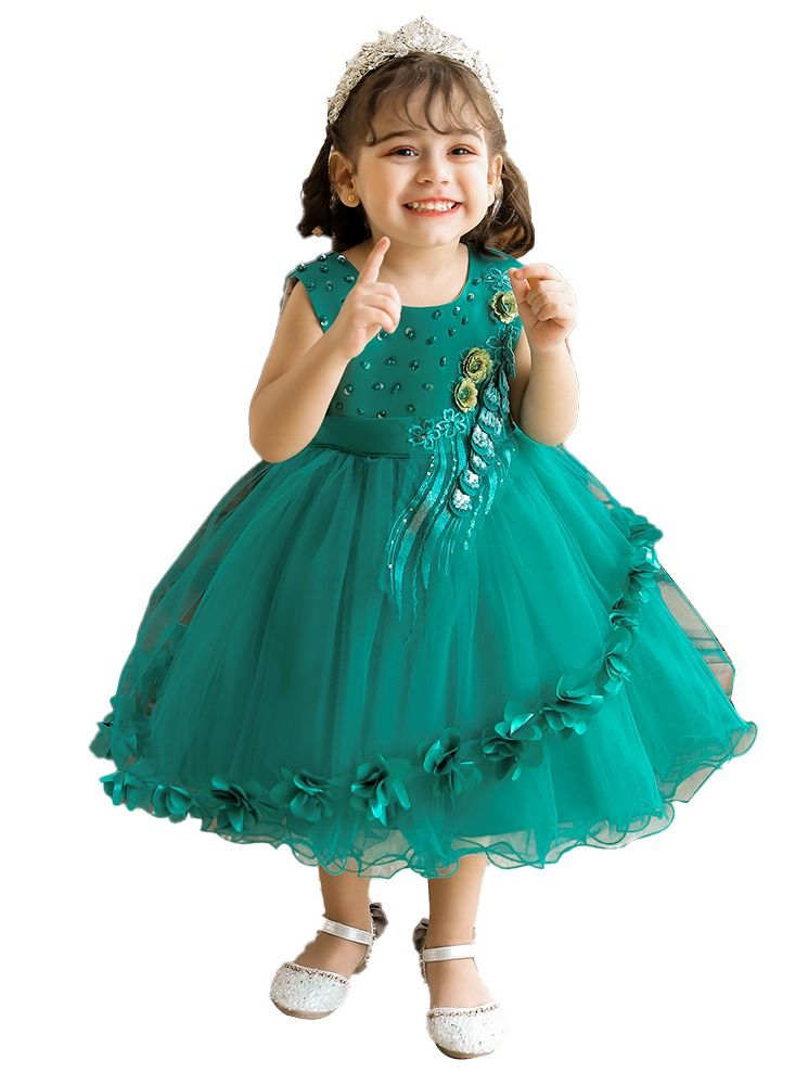 Elegant green knee-length dress with pearl and lace work dress for girls