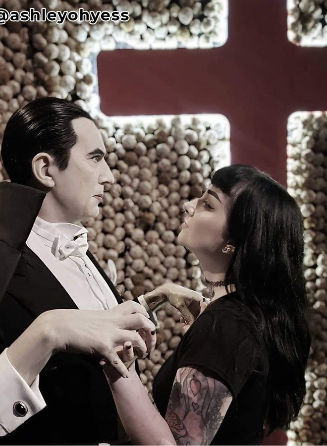 Vegan and Cruelty-Free Semi-Permanent Hair Color Dye (8 Fl Oz, TRANSYLVANIA)