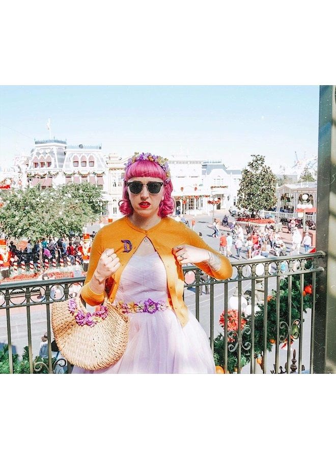 Vegan and Cruelty-Free Semi-Permanent Hair Color Dye (8 Fl Oz, VIRGIN PINK)