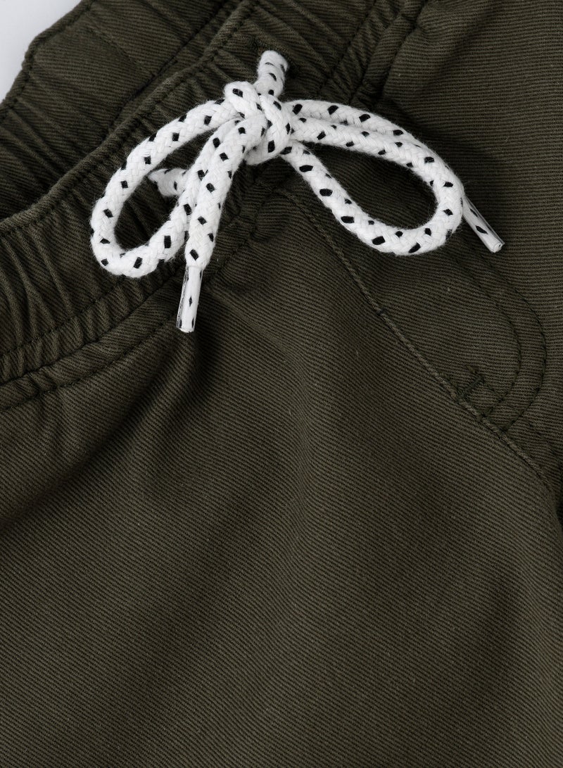 Woven jogger with front patch pocket