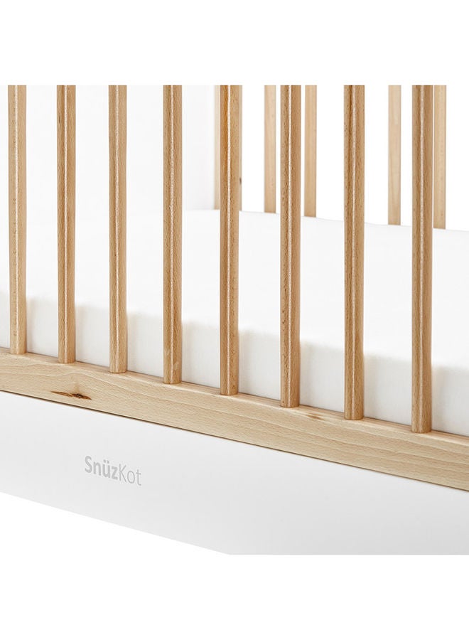 Kot Skandi 2 Piece Baby Nursery Furniture Set Convertible Nursery Cot Bed With 3 Mattress Height And Changing Unit
