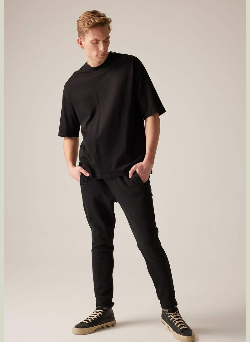 Man Slim Fit Knitted Trousers