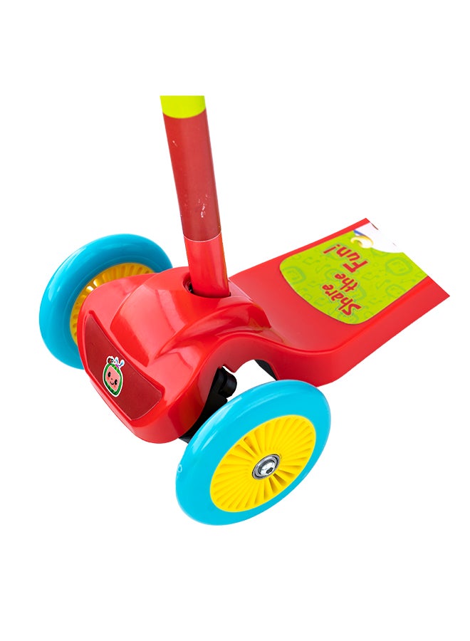 Cocomelon Tilt and Turn Scooter 24.5cm