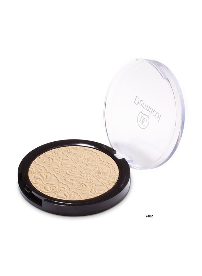 Compact Powder With Relief  No 3 No 3
